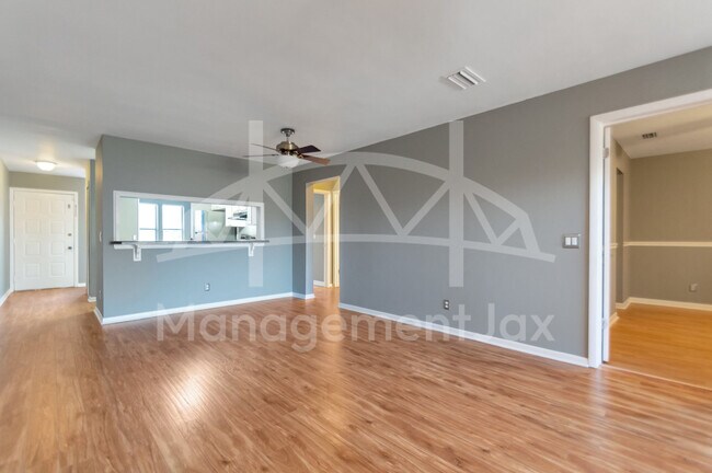 Building Photo - 5615 San Juan Ave