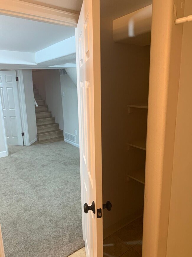 Building Photo - 2102 8th Ave