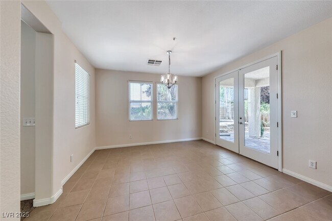 Building Photo - 708 Point Bluff St