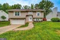 Building Photo - 3 bed 2 bath Chancellor Hills Home