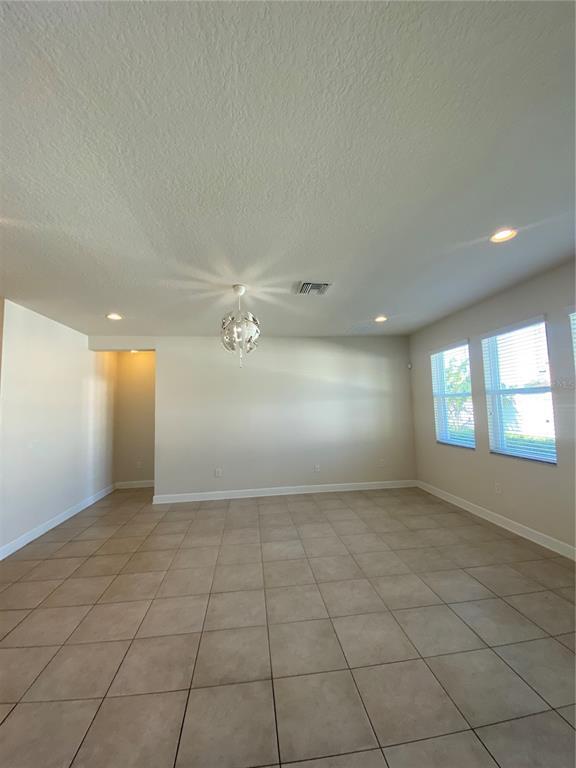 Building Photo - 33207 Whisper Pointe Dr