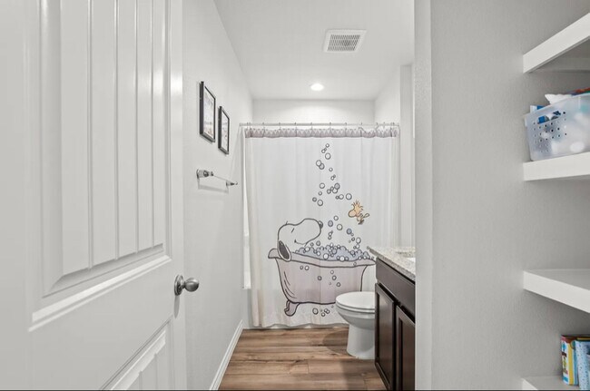 Building Photo - 7302 Star Gazer Dr