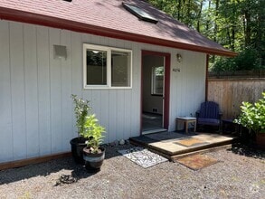 Building Photo - Langley Apartment with Utilities Included!
