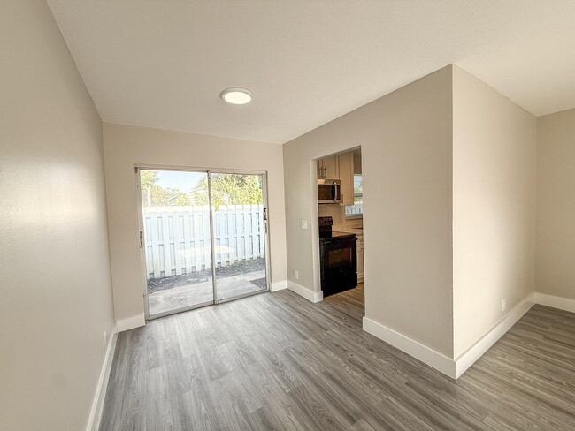 Building Photo - 1500 Forest Hill Blvd