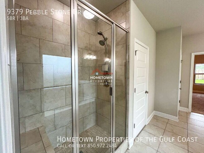 Building Photo - 9379 Pebble Stone Dr