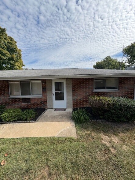Building Photo - 11260 Liana Ln