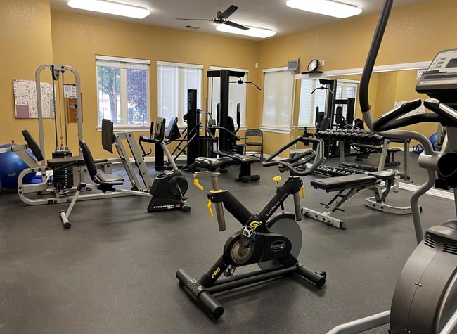 Building Photo - 9538 W San Juan Cir