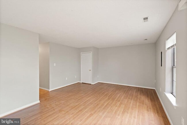 Building Photo - 12221 Wye Oak Commons Cir