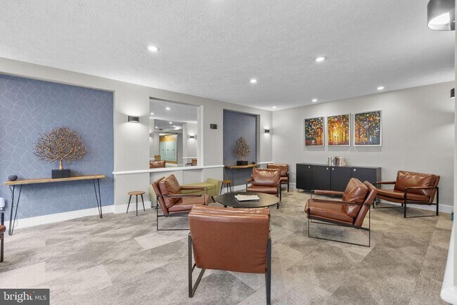 Building Photo - 1420 N St NW