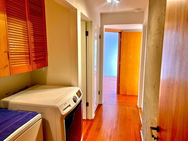 Building Photo - 822 Chelham Way