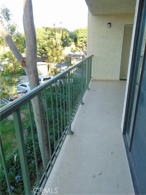 Building Photo - 2203 Apricot Dr