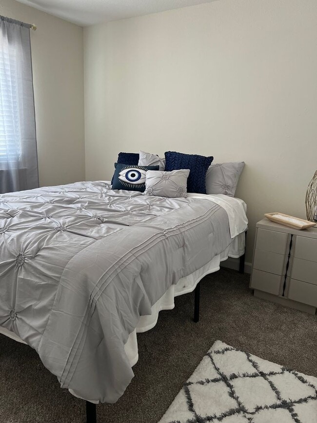 Building Photo - Charming 3 Bedroom Townhome in Vacaville