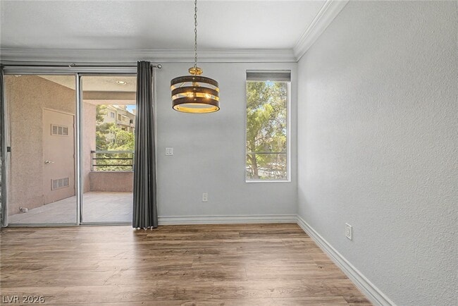 Building Photo - 260 E Flamingo Rd