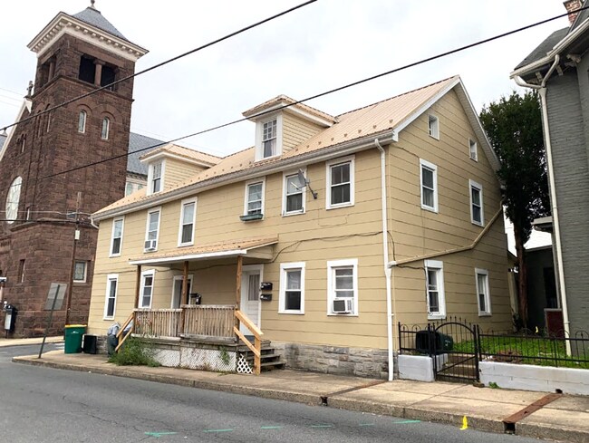 Primary Photo - 103 S Church St