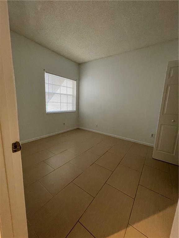 Building Photo - 640 Cypress Club Way