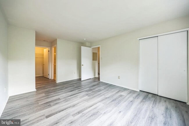 Building Photo - 905 Rabbit Run Rd