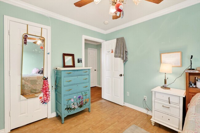 Building Photo - 1308 Roanoke Ct