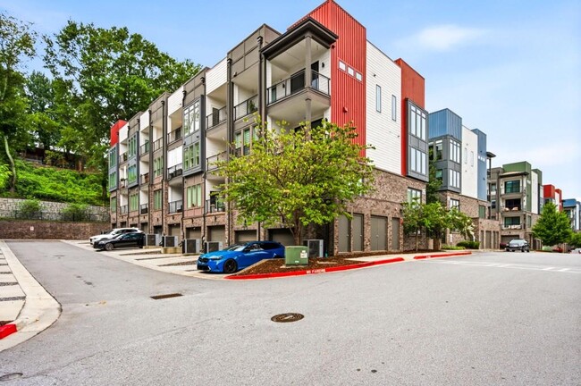 Building Photo - 395 Pratt Dr SE