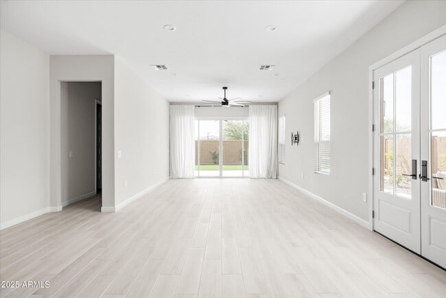 Building Photo - 21425 N 59th St