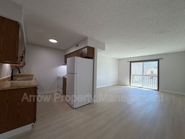 Building Photo - 539 N 24th St