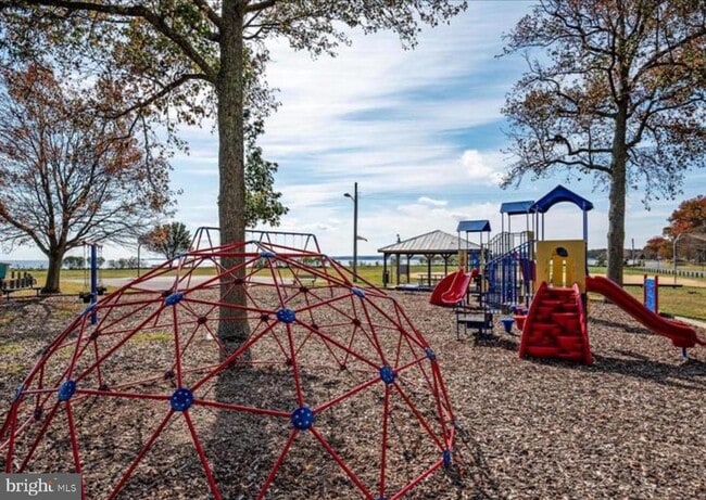 Building Photo - 1345 Ellicott Ave