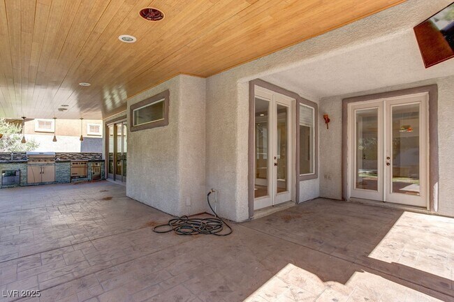Building Photo - 10381 Walking View Ct