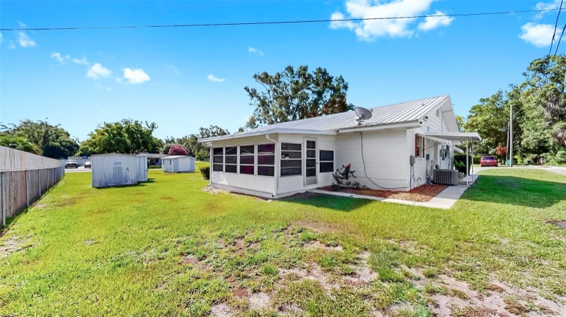 Building Photo - 38919 3rd Ave