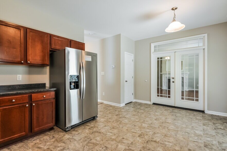 Building Photo - 1233 Braemar Highland Dr