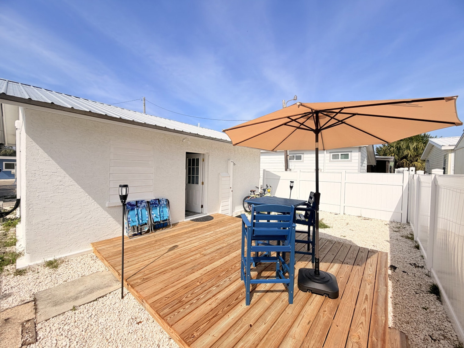 Building Photo - 216 La Paloma Pl