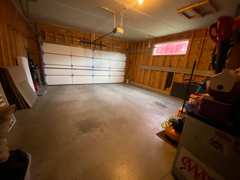 Building Photo - 204 Sugar Maple Ln