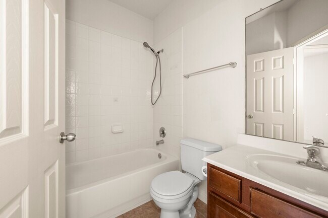 Building Photo - 7803 Blue Lake Dr