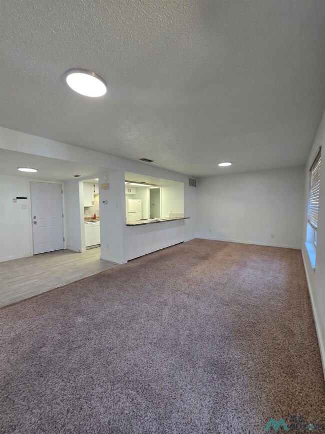 Building Photo - 3520 Adenmore Apt C