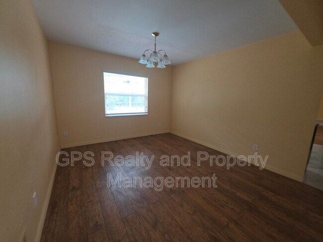 Building Photo - 640 Mariner Way