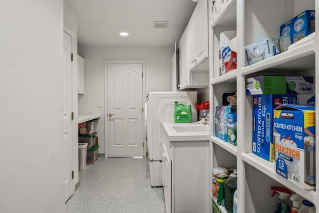 Building Photo - 1781 Quail Ridge Dr