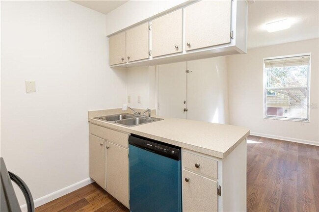 Building Photo - Fantastic 1 /1 x Rent @ Winter Park's Four...