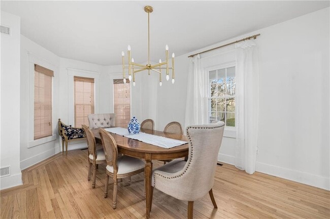 Building Photo - 17 Old Beach Rd