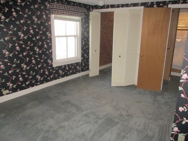 Building Photo - 306 E Cypress St