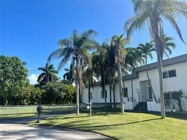 Building Photo - 7720 SW 147th Terrace