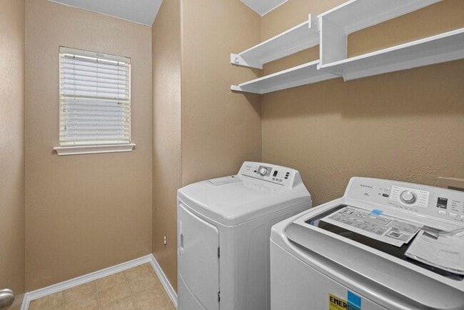 Building Photo - 3201 Wickham Ln