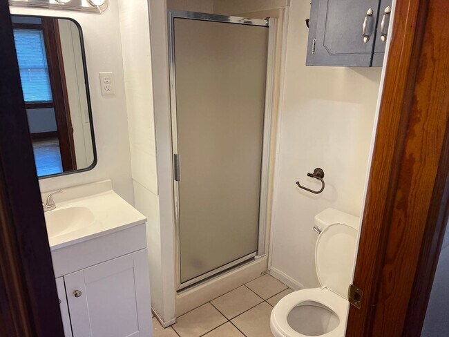 Building Photo - inviting 3-bedroom, 2-bath residence