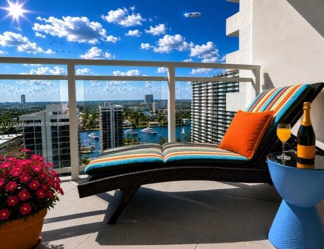 Building Photo - 2030 S Ocean Dr