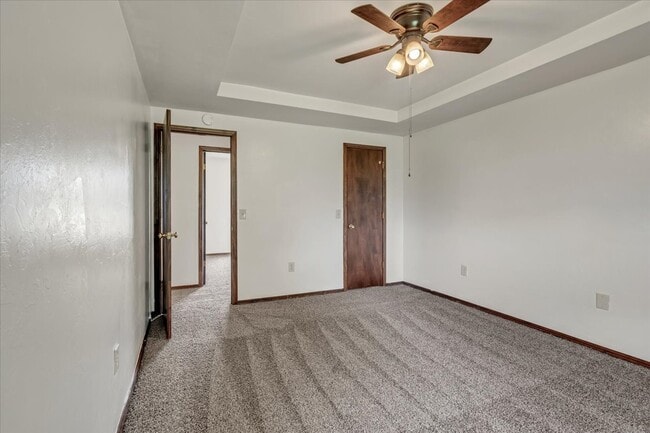 Building Photo - 10412 Koch Dr
