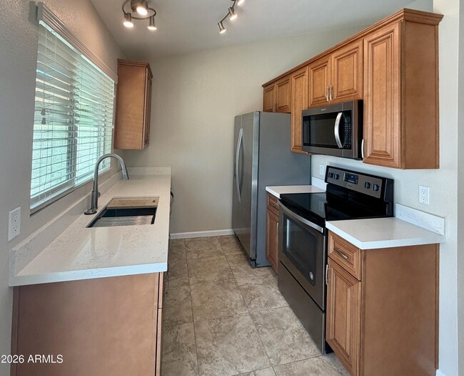 Building Photo - 20242 N 30th Dr