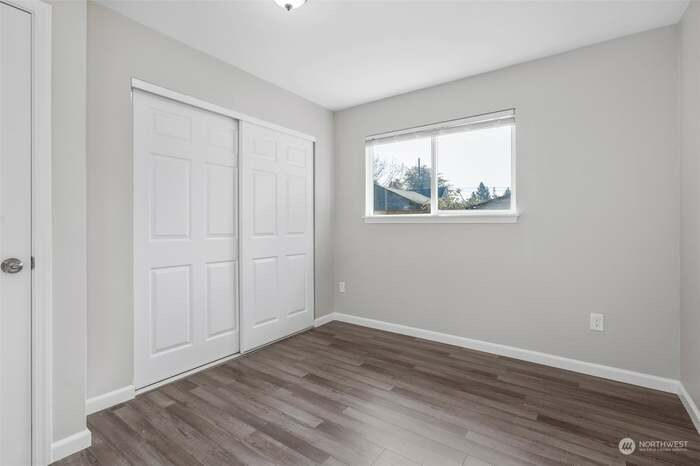 Building Photo - 1506-1506 110th St S