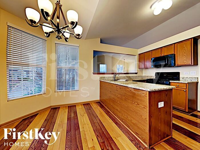 Building Photo - 751 Serendipity Dr