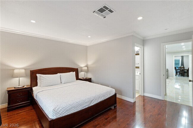 Building Photo - 375 Tierra St