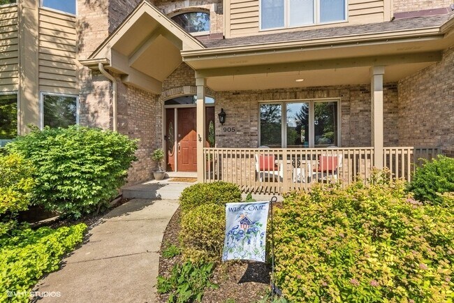 Building Photo - 905 Shelly Ln