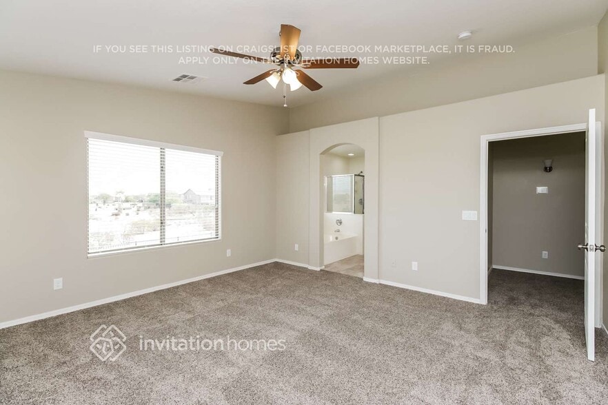 Building Photo - 29117 N Yellow Bee Dr