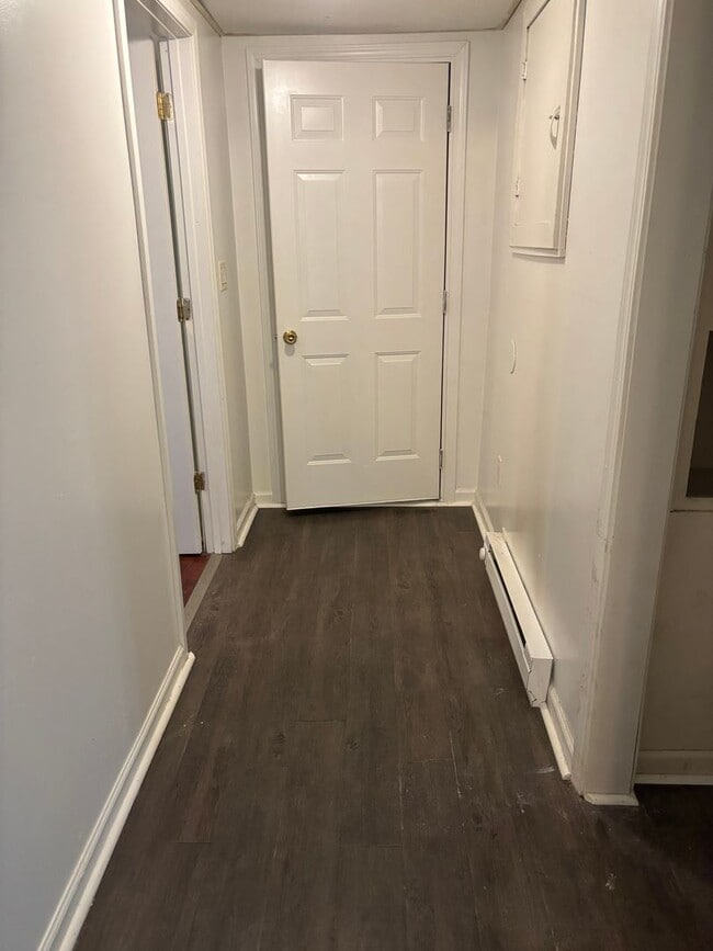 Building Photo - 2408 Brown St