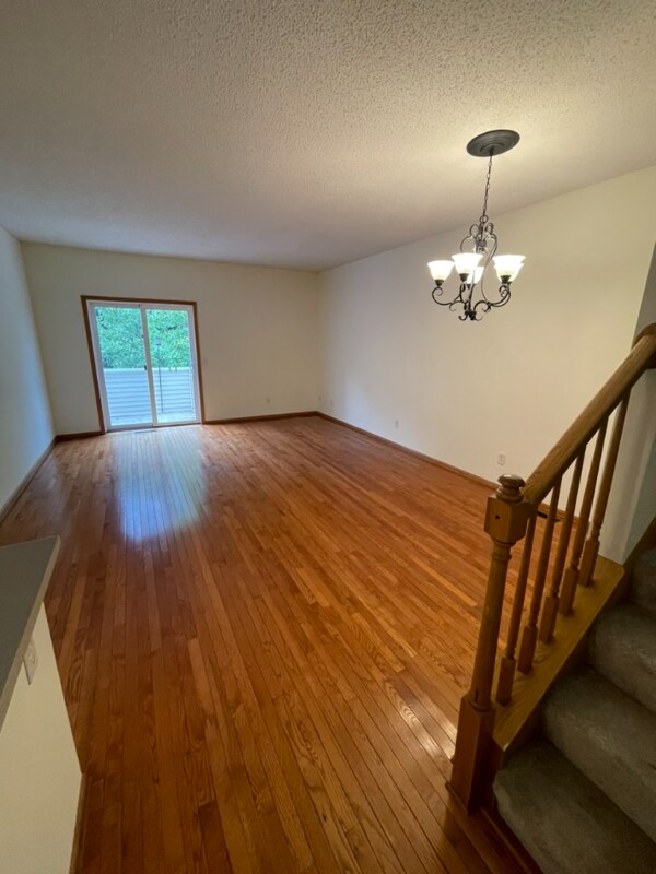 Building Photo - 6764 Meadow Grass Ln S